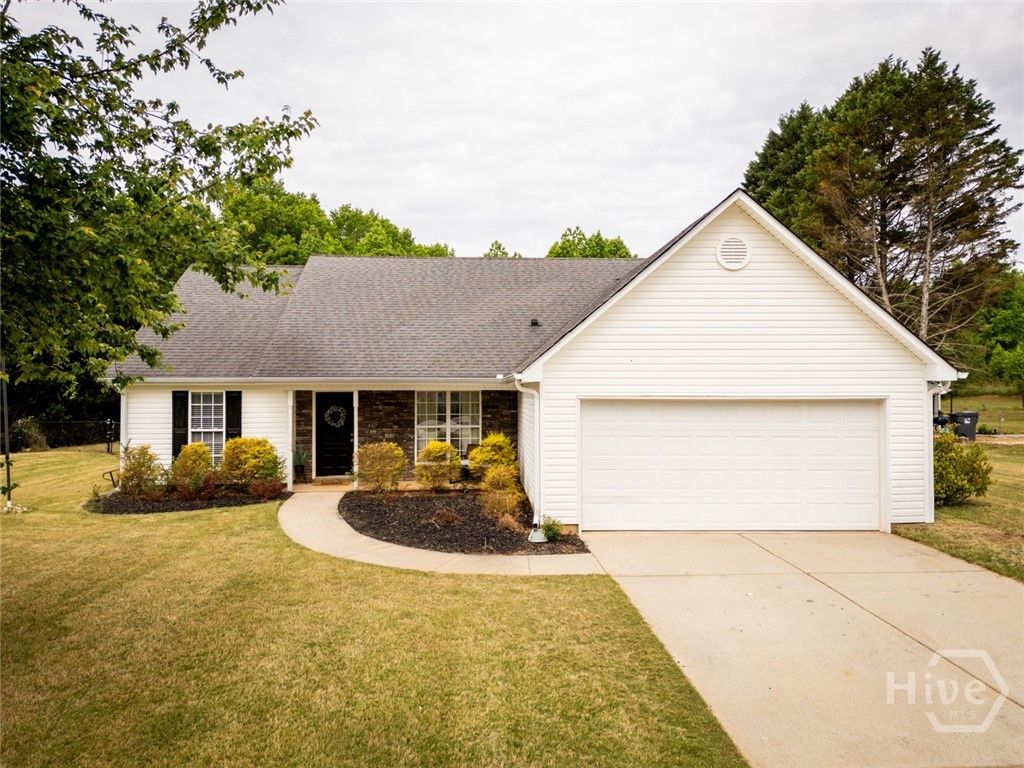 Photo of 1080 Stone Shoals Court, Watkinsville, GA 30677 (MLS # CL355650)