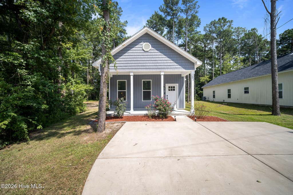 Photo of 116 Deerfield Road, Castle Hayne, NC 28429 (MLS # 100596356)