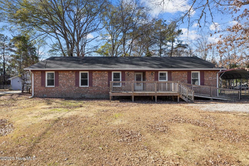 Photo of 425 Washington Post Road, New Bern, NC 28562 (MLS # 100545729)