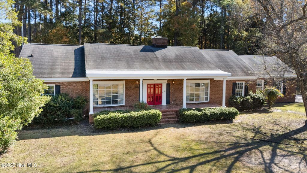 Photo of 3591 Hillcrest Drive, Farmville, NC 27828 (MLS # 100541196)