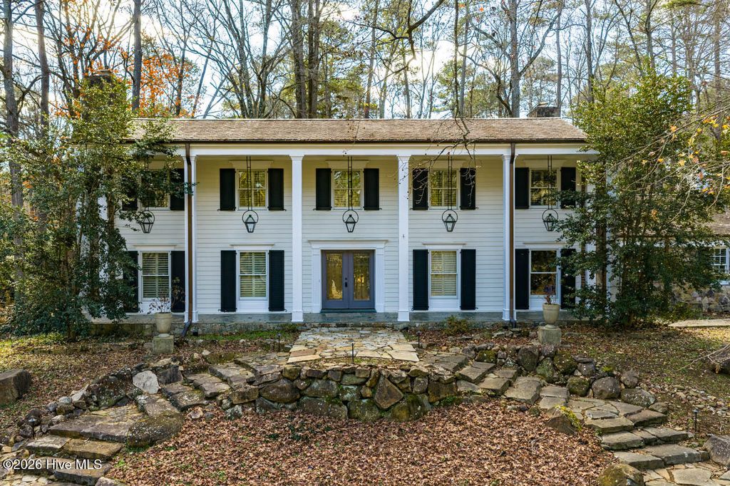 Photo of 52 Dogwood Acres Drive, Chapel Hill, NC 27516 (MLS # 100551768)