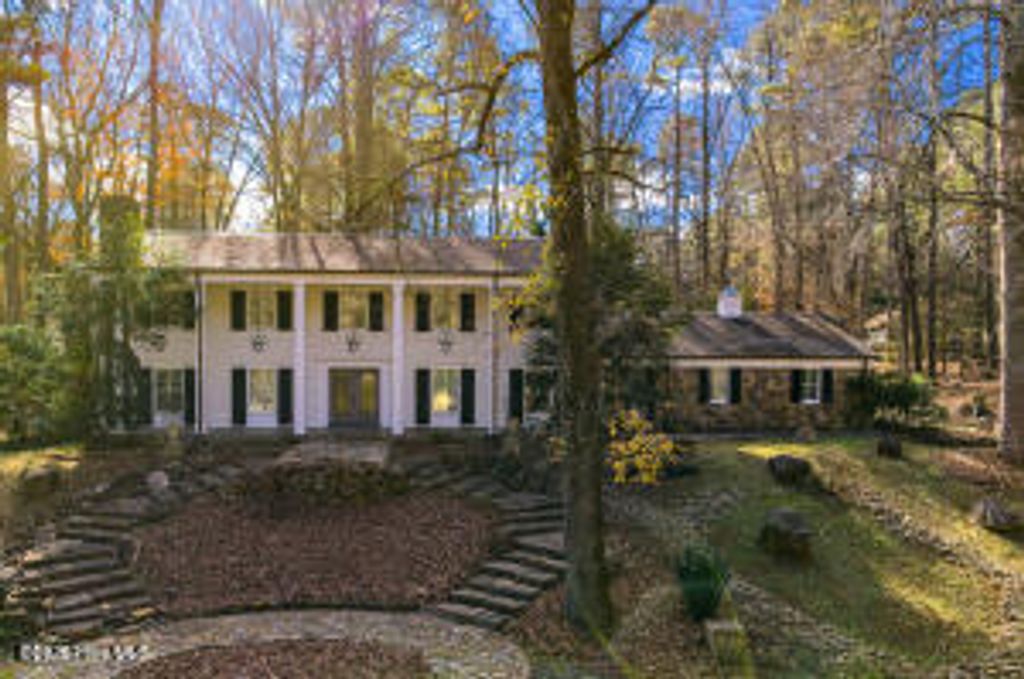 Photo of 52 Dogwood Acres Drive, Chapel Hill, NC 27516 (MLS # 100551768)