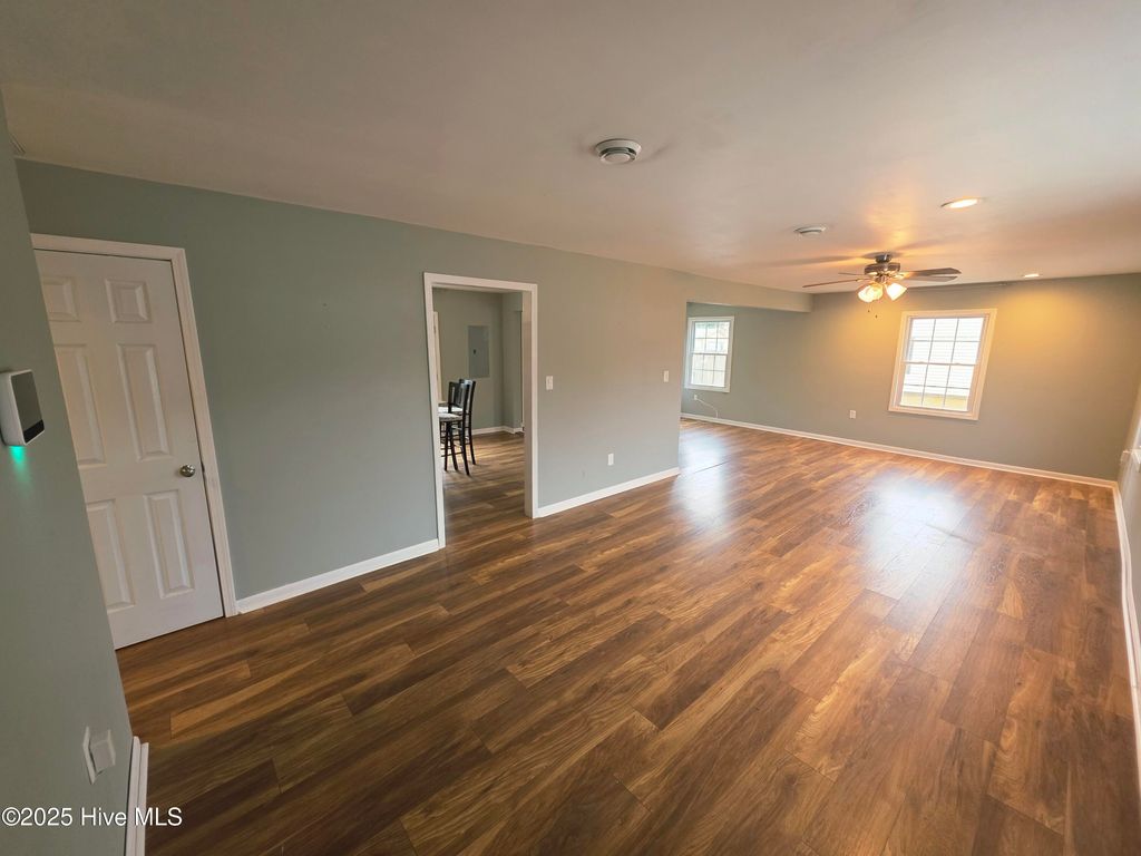 Photo of 46 Riegel Drive, Hubert, NC 28539 (MLS # 100544420)