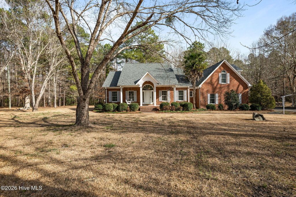 Photo of 313 Forest Glen Lane, Pollocksville, NC 28573 (MLS # 100548899)