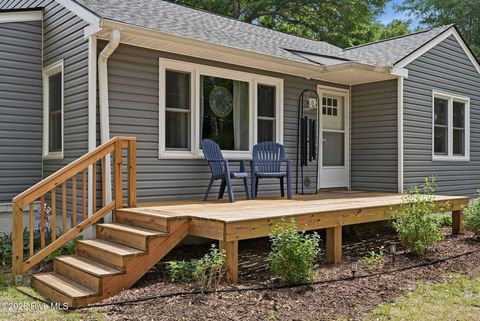 Photo of 465 N Leak Street, Southern Pines, NC 28387 (MLS # 100568423)