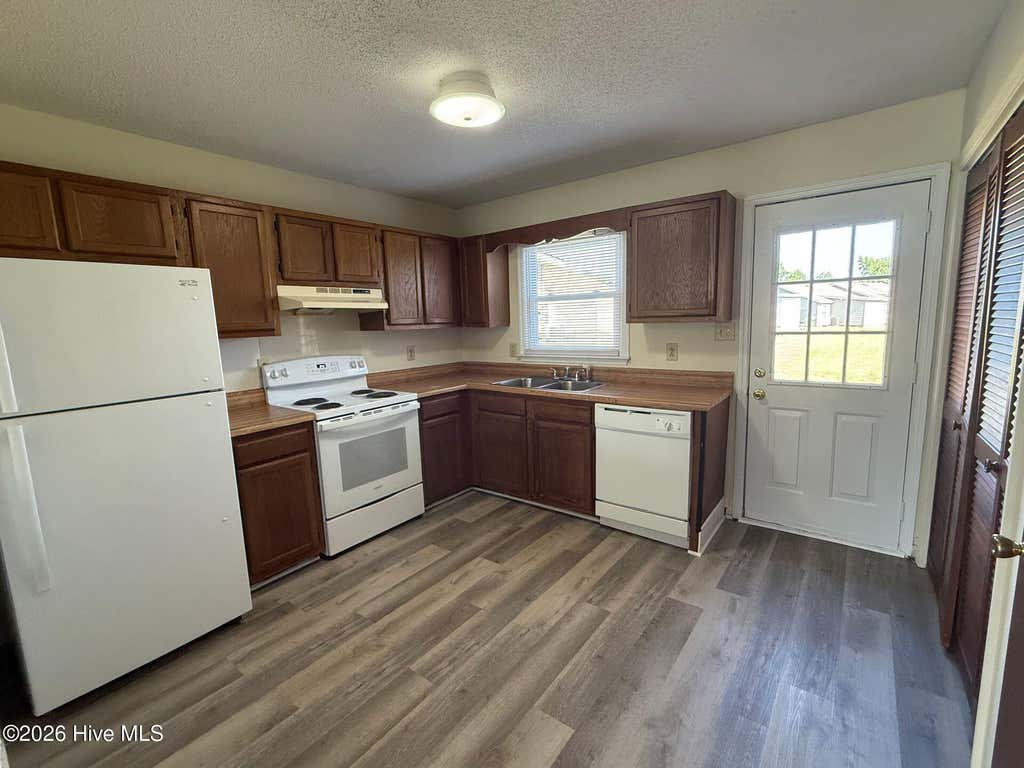 Photo of 1814 Burgaw Highway, Jacksonville, NC 28540 (MLS # 100597700)