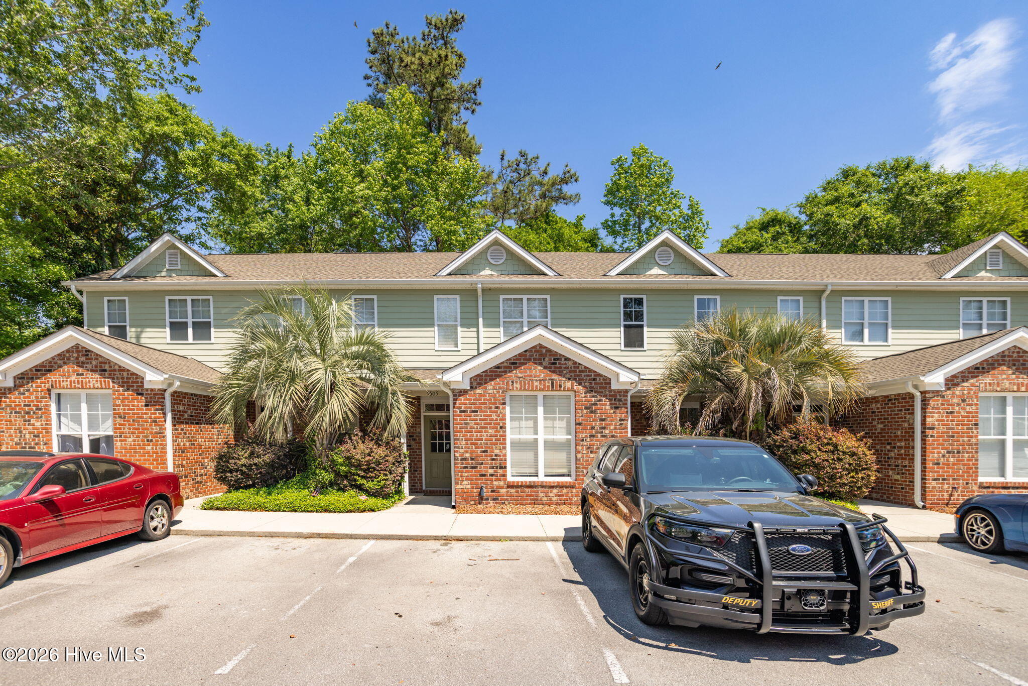 5605 Moss Vine Place 11