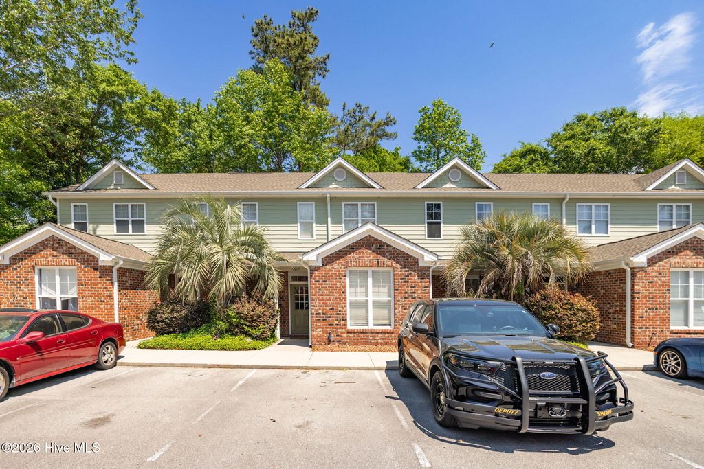 Photo of 5605 Moss Vine Place #11, Wilmington, NC 28403 (MLS # 100570993)