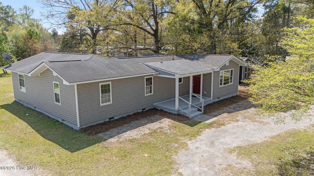Photo of 393 Old Vanceboro Road, New Bern, NC 28560 (MLS # 100564874)