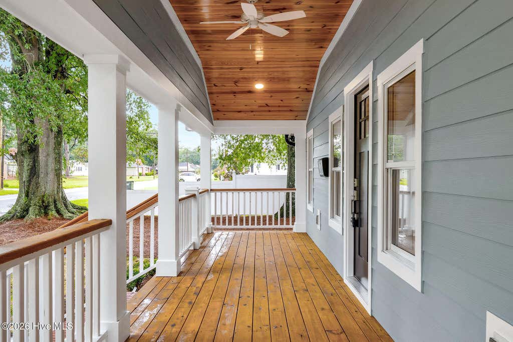 Photo of 615 S Raleigh Street, Wallace, NC 28466 (MLS # 100594514)