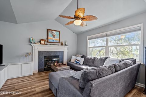 Tiny photo for 121 Seagull Court, Surf City, NC 28445 (MLS # 100561498)