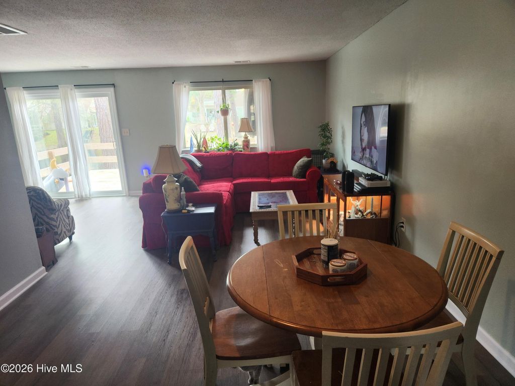 Photo of 165 Quarterdeck, New Bern, NC 28562 (MLS # 100560652)