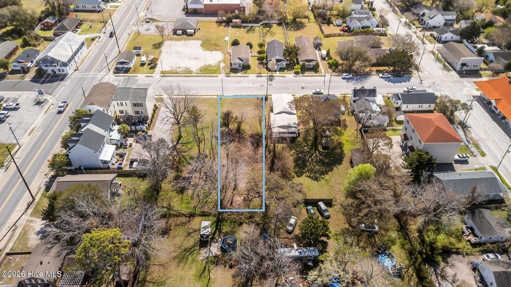 Photo of 309 Pollock Street, Beaufort, NC 28516 (MLS # 100561768)