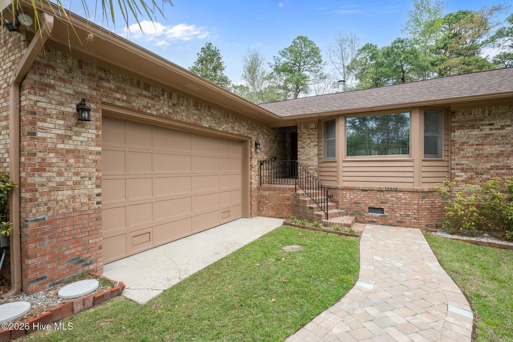 Photo of 1003 Coral Reef Drive, New Bern, NC 28560 (MLS # 100564546)