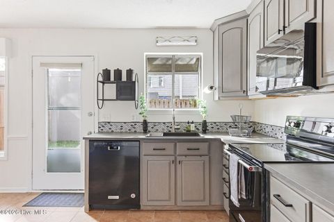 Tiny photo for 430 Cobblestone Drive, Wilmington, NC 28405 (MLS # 100564632)