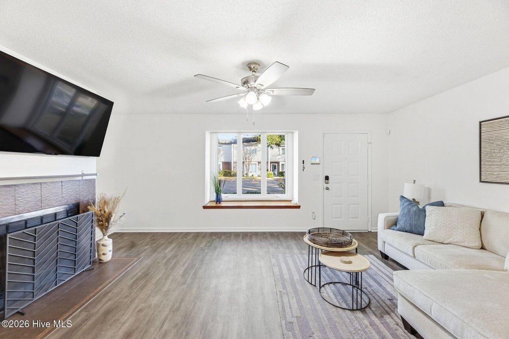 Photo of 430 Cobblestone Drive, Wilmington, NC 28405 (MLS # 100564632)