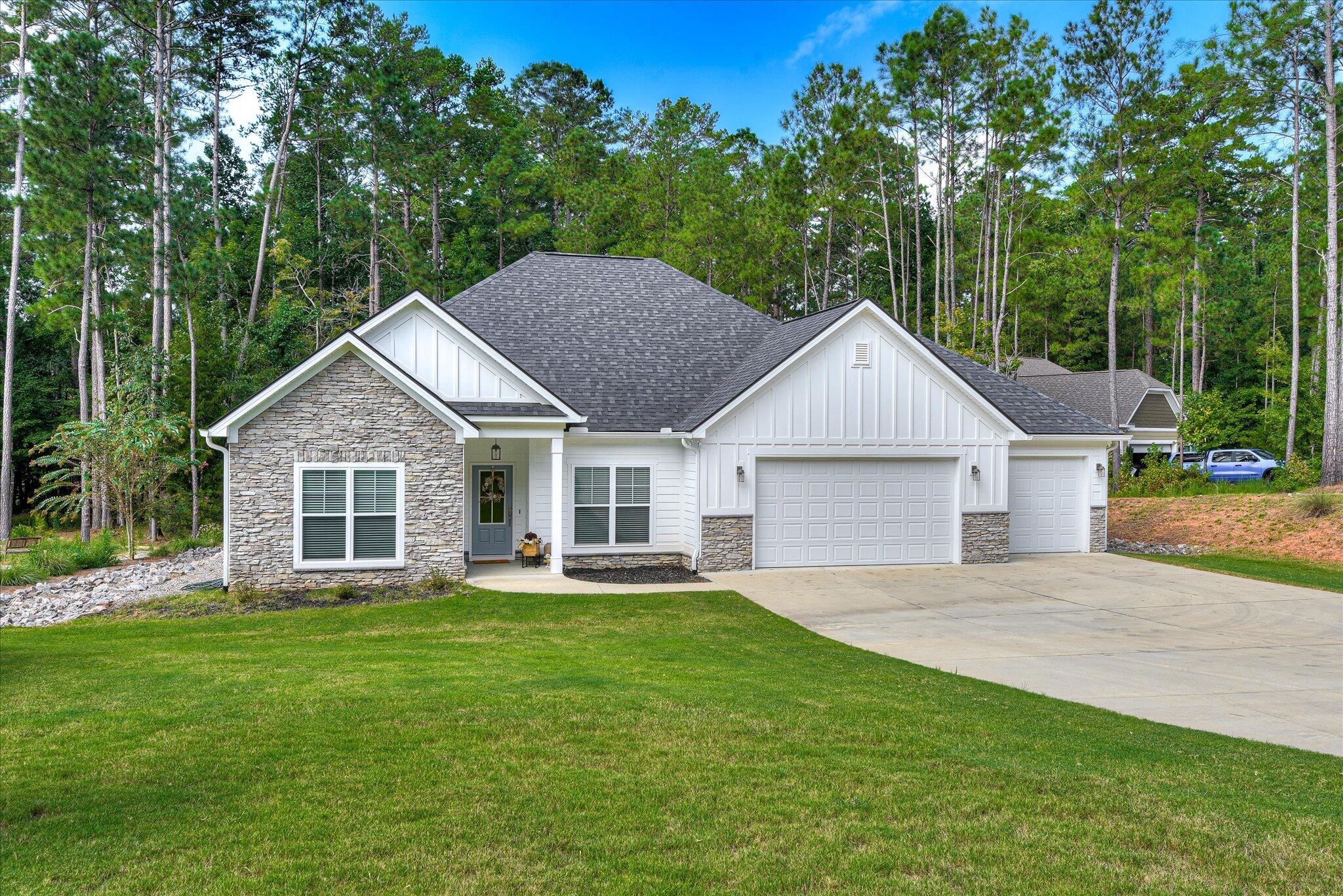105 Stonebridge Loop