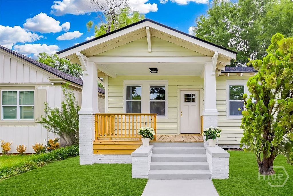 Photo of 1018 Seiler Avenue, Savannah, GA 31401 (MLS # SA356340)