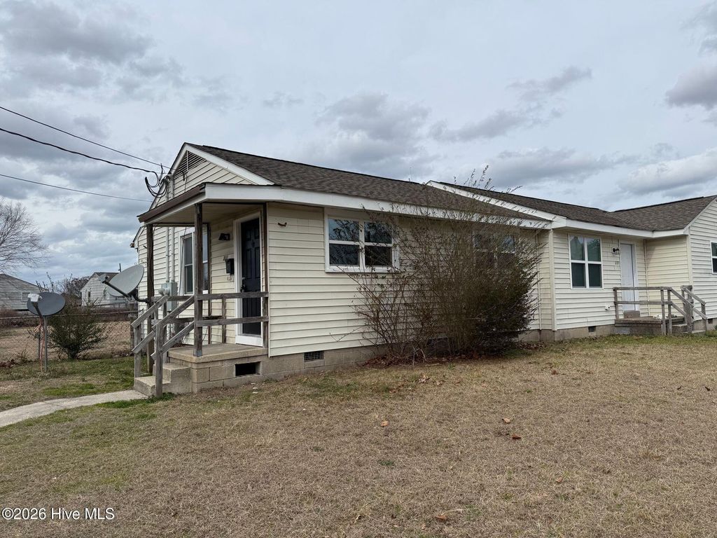 Photo of 313 Starling Street, Jacksonville, NC 28540 (MLS # 100555667)