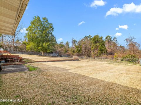 Tiny photo for 15 East Drive, Jacksonville, NC 28546 (MLS # 100555945)