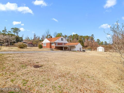 Tiny photo for 15 East Drive, Jacksonville, NC 28546 (MLS # 100555945)