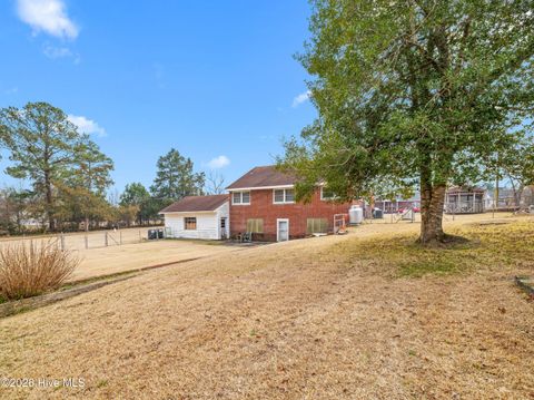 Tiny photo for 15 East Drive, Jacksonville, NC 28546 (MLS # 100555945)