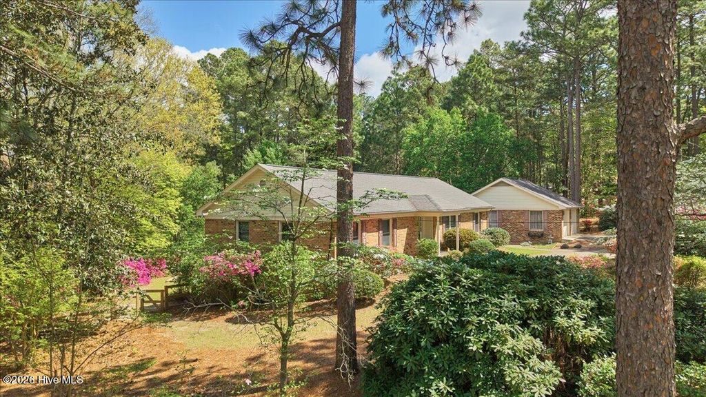 Photo of 852 Barber Road, Southern Pines, NC 28387 (MLS # 100569098)