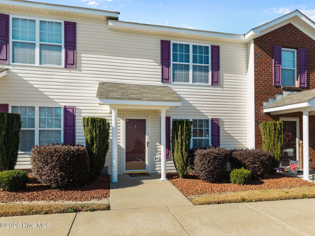 Photo of 1548 Manning Forest Drive #M4, Greenville, NC 27834 (MLS # 100550347)