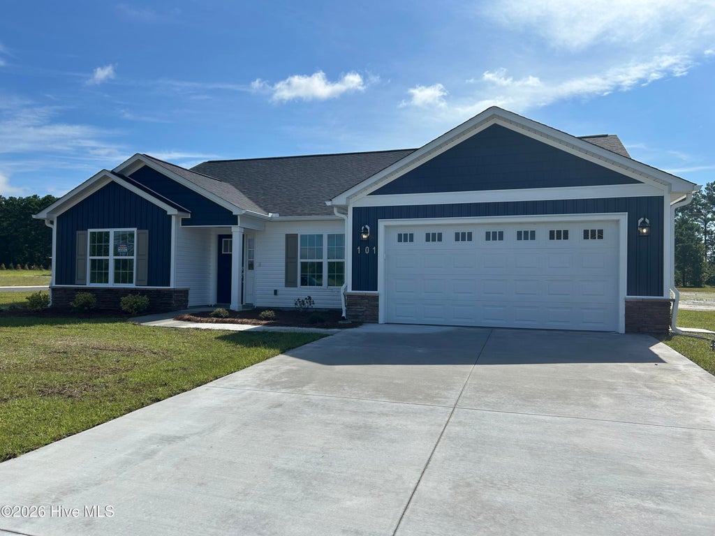 Photo of 101 Constitution Court, Newport, NC 28570 (MLS # 100594386)