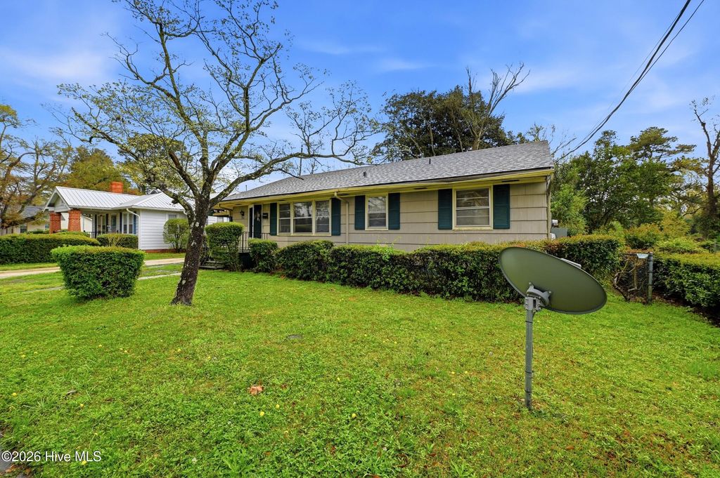 Photo of 2422 Princess Place Drive, Wilmington, NC 28405 (MLS # 100561541)