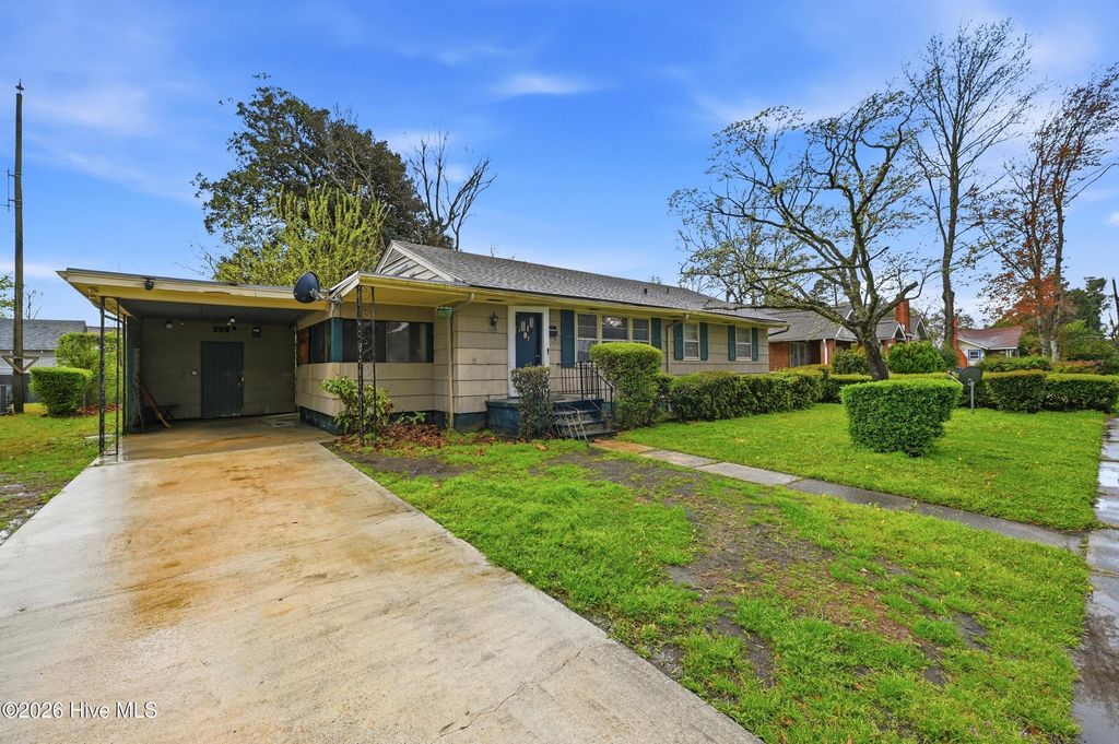 Photo of 2422 Princess Place Drive, Wilmington, NC 28405 (MLS # 100561541)