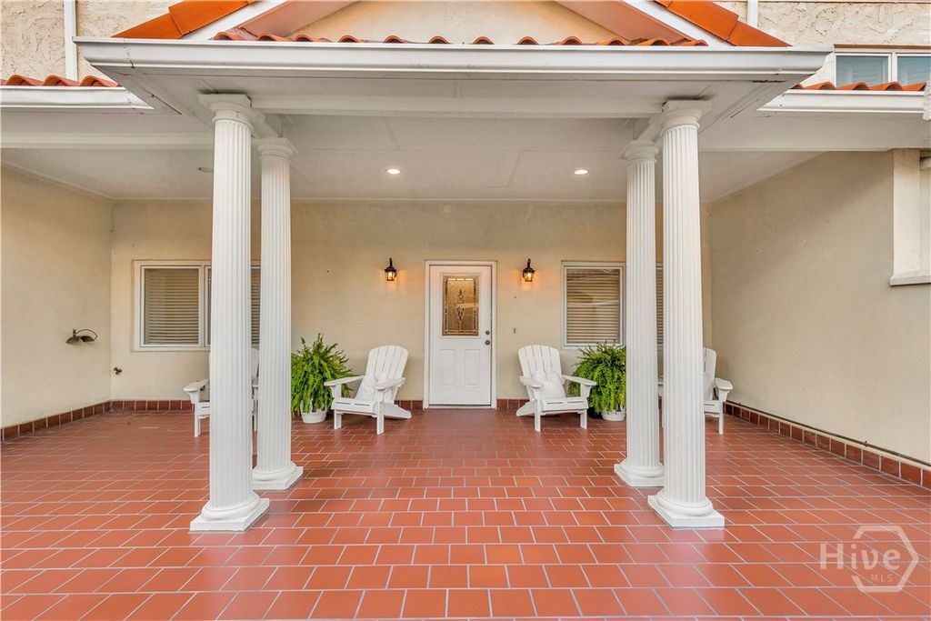 Photo of 700 Wilmington Island Road #T2, Savannah, GA 31410 (MLS # SA346296)