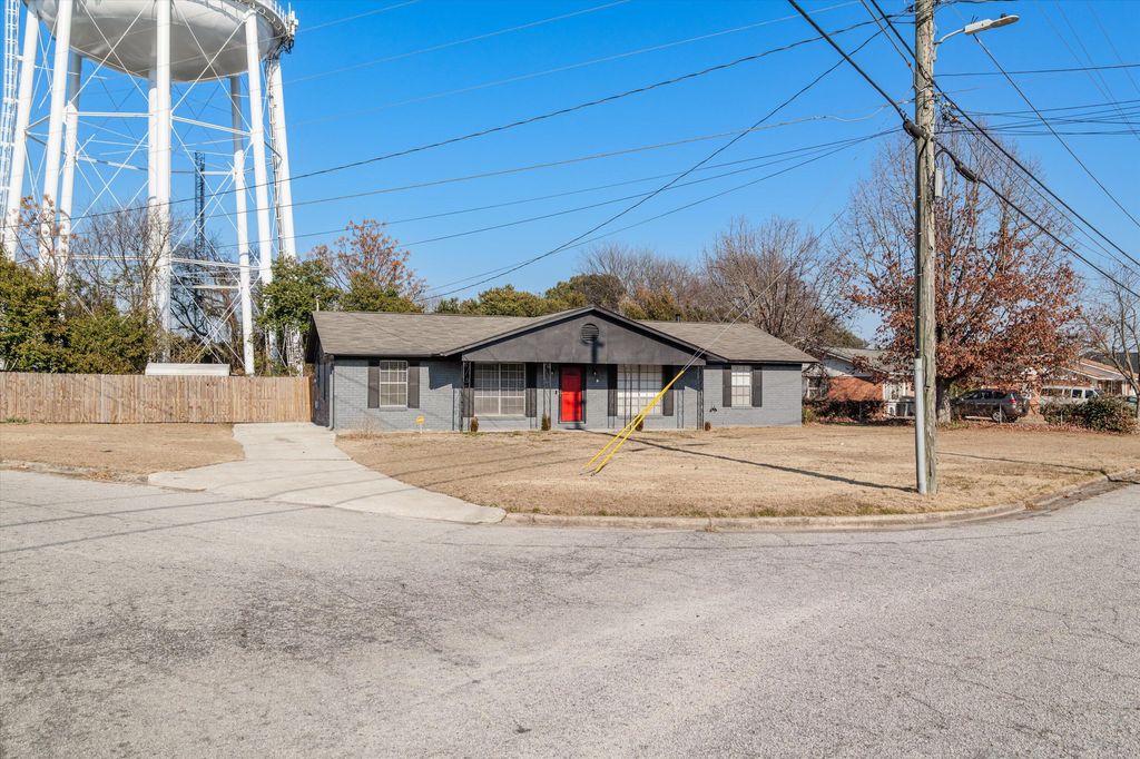 Photo of 2519 Weldon Drive, Augusta, GA 30906 (MLS # 551988)