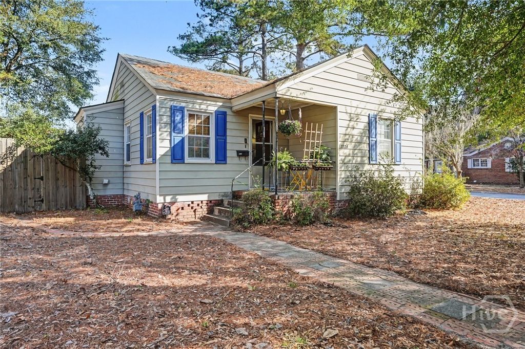 Photo of 2224 E 38th Street, Savannah, GA 31404 (MLS # SA348650)