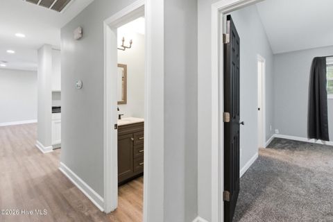 Tiny photo for 215 Winter Place, Jacksonville, NC 28540 (MLS # 100573962)
