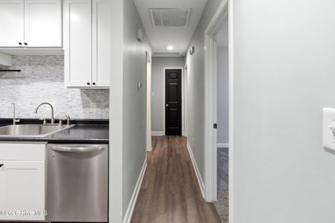 Tiny photo for 215 Winter Place, Jacksonville, NC 28540 (MLS # 100573962)