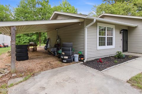 Tiny photo for 215 Winter Place, Jacksonville, NC 28540 (MLS # 100573962)