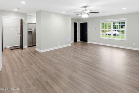 Tiny photo for 215 Winter Place, Jacksonville, NC 28540 (MLS # 100573962)