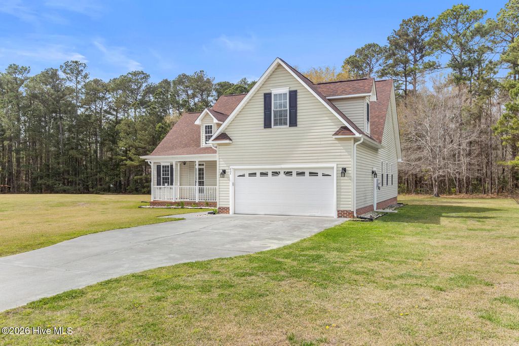 Photo of 404 California Cutoff Road, Jacksonville, NC 28546 (MLS # 100563110)