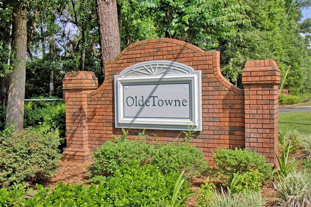 Photo of 11 Elmsford Court, Savannah, GA 31410 (MLS # SA356135)