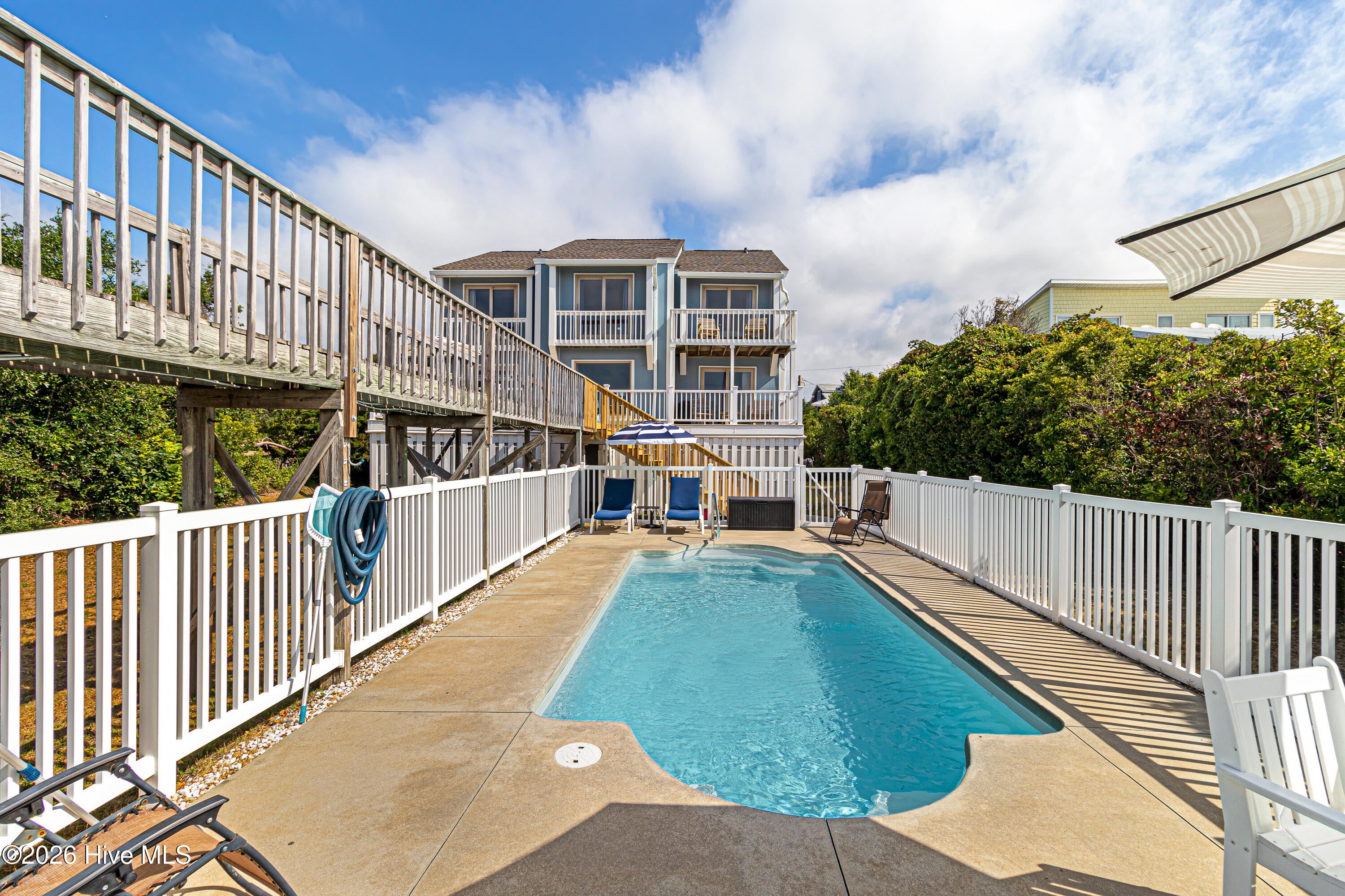 11017 Inlet Drive