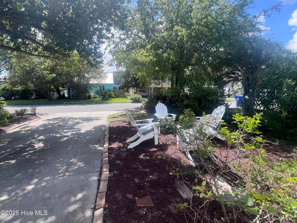 Photo of 914 Oceanward Lane, Carolina Beach, NC 28428 (MLS # 100519287)