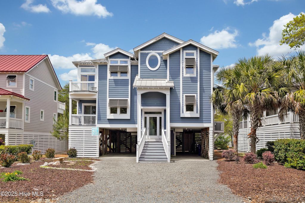 Photo of 103 SE 74th Street, Oak Island, NC 28465 (MLS # 100487597)