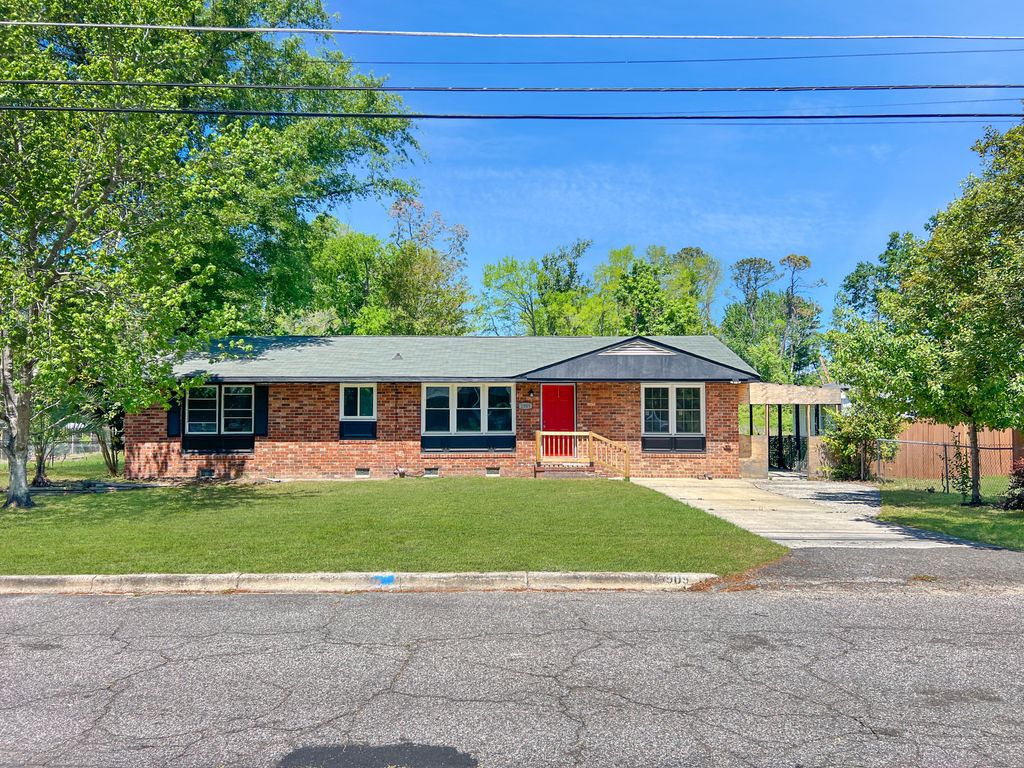 Photo of 1909 Melrose Drive, Augusta, GA 30906 (MLS # 554371)