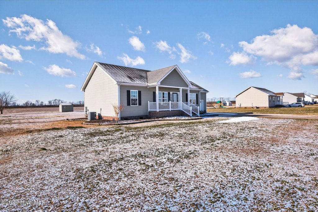 Photo of 466 Cooper Garrett Road, Moyock, NC 27958 (MLS # 100553790)