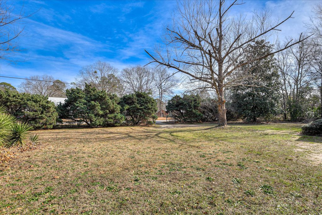 Photo of 273 Timberwood Drive, Thomson, GA 30824 (MLS # 551423)