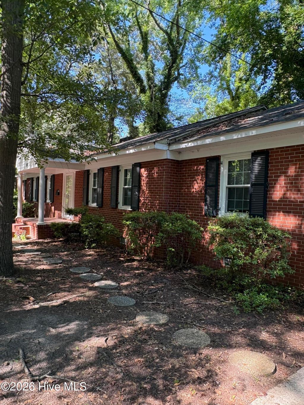 Photo of 802 Forest Hill Circle, Greenville, NC 27858 (MLS # 100578057)