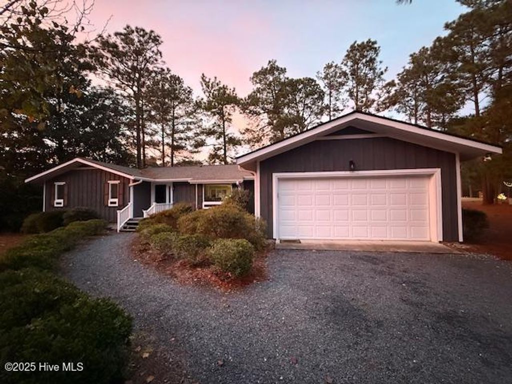 Photo of 5 W Quail Lake Road, Pinehurst, NC 28374 (MLS # 100545838)
