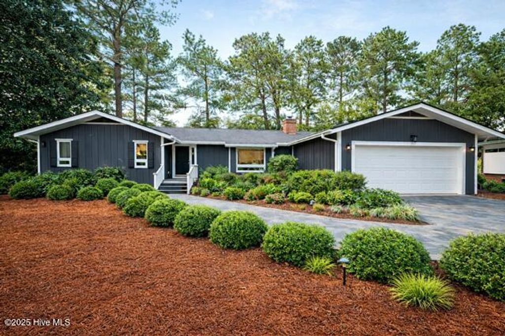 Photo of 5 W Quail Lake Road, Pinehurst, NC 28374 (MLS # 100545838)