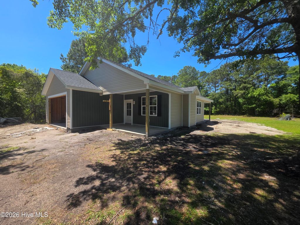 Photo of 126 Kathy Street, Sneads Ferry, NC 28460 (MLS # 100562918)